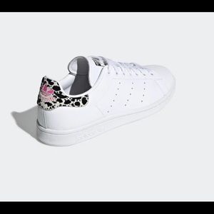 Adidas Stan Smith Pink Leopard Print sneakers
